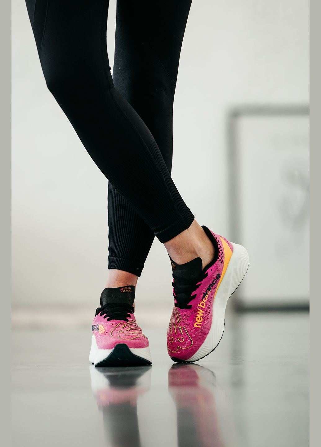 Кроссовки женские New Balance Fuel Cell RC Elite pink | Нью Беланс Фуэл Сэлл розовые No Brand розовые демисезоны (315683548)