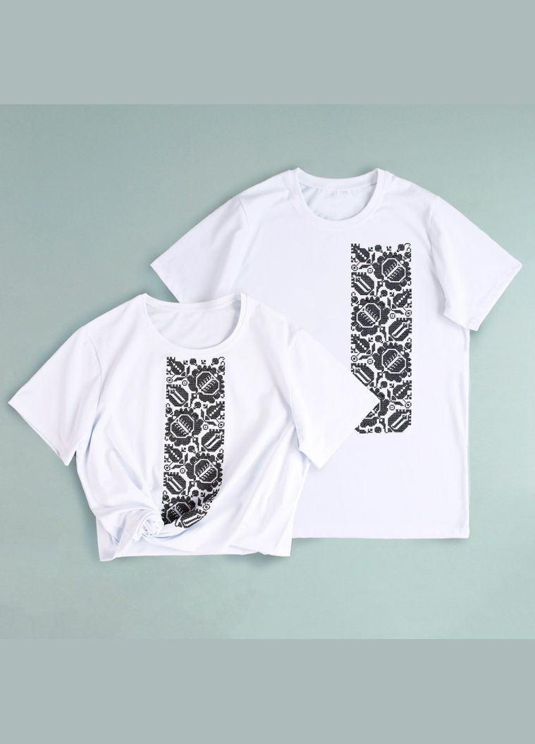 Белая вышитая мужская футболка белая с черным растительным узором. Ladan