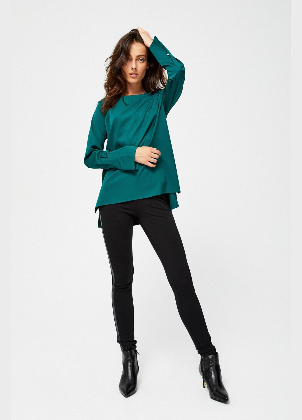 Зелёная блуза Moodo