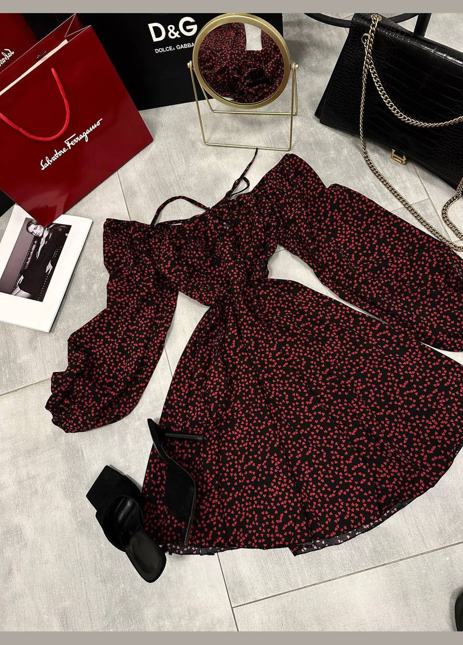 Черное вечернее легкое женское платье с принтом Adelante сердечки