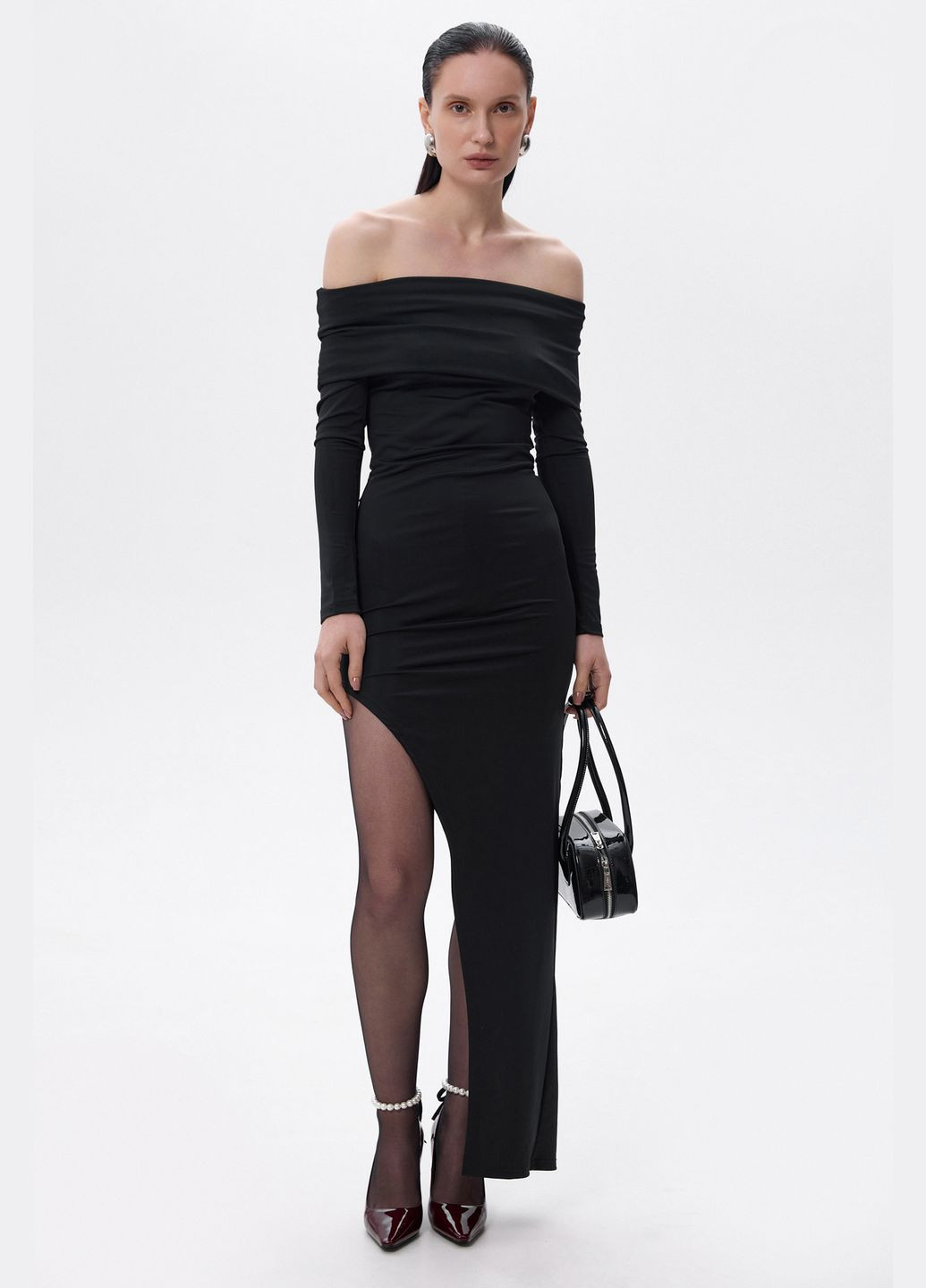 Черное платье, цвет черный Estro