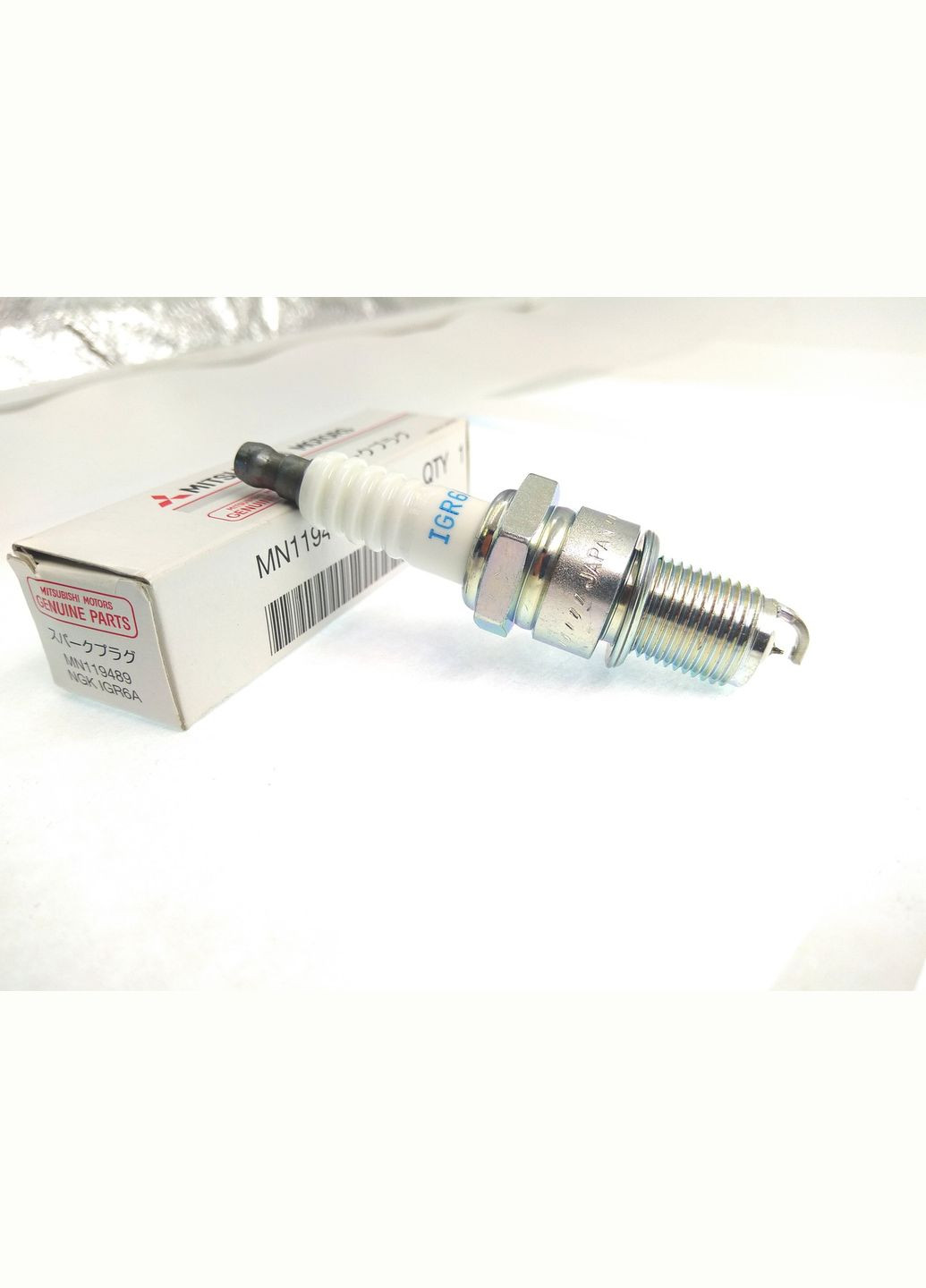 Оригінальна свічка запалювання MN119489 Аутлендер 2, 0 Mitsubishi (345735850)