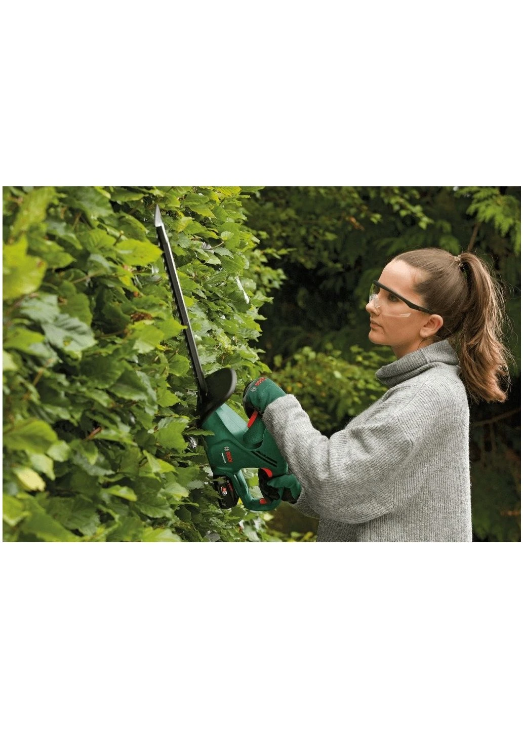 Кусторез аккумуляторный EasyHedgeCut EasyHedgeCut 18-45 18V, 2Ah, лезвие 45см, шаг реза 15мм (ek77590) Bosch акумуляторний EasyHedgeCut EasyHedgeCut 18-45 18V, (393491203)