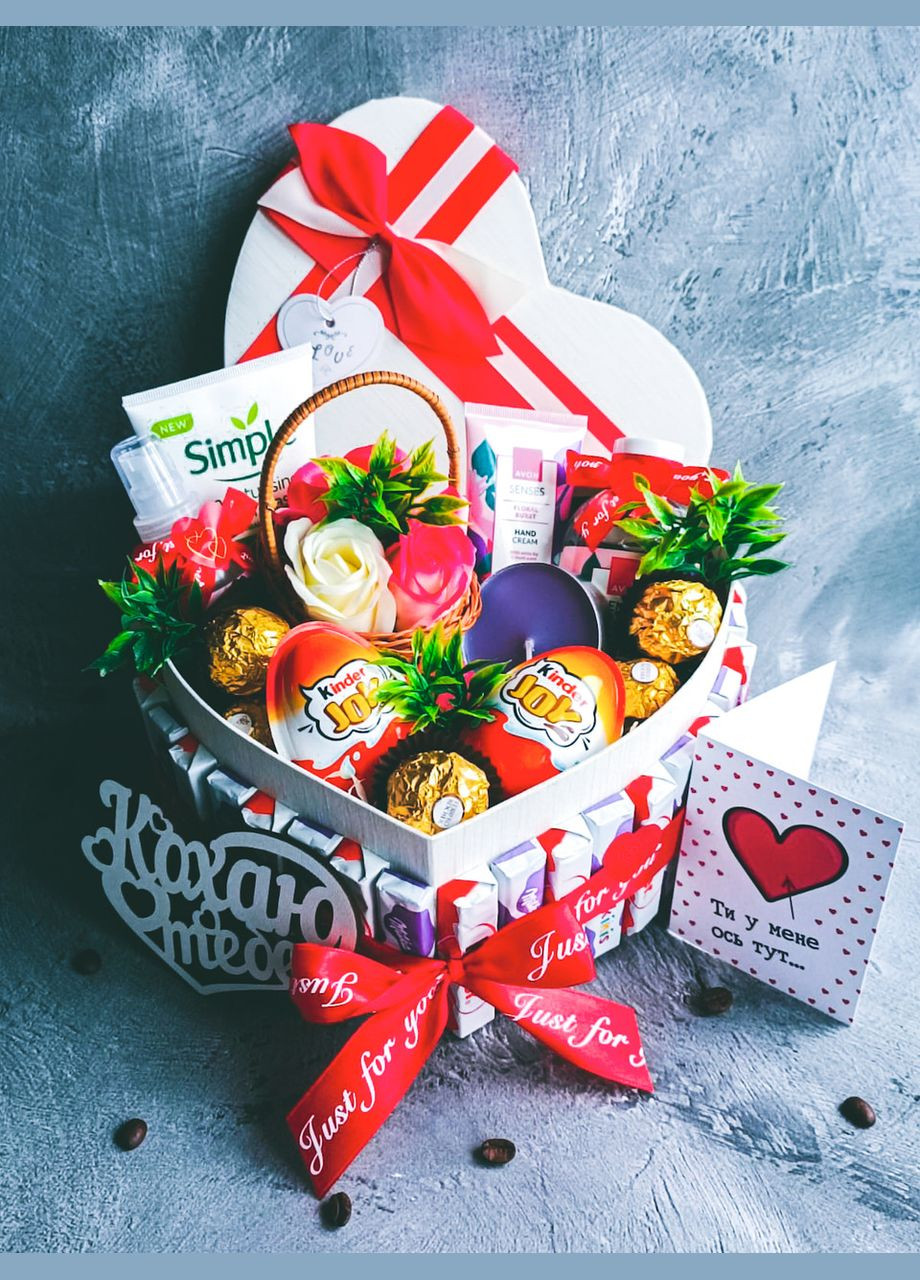 Подарок для любимой девушки, жены сердечком на день святого Валентина, на годовщину, на день рождения Avon (315728991)