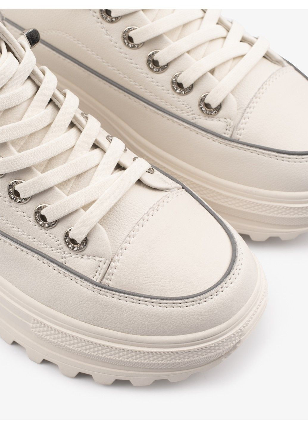 Осенние женские ботинки на платформе 1100808 Buts