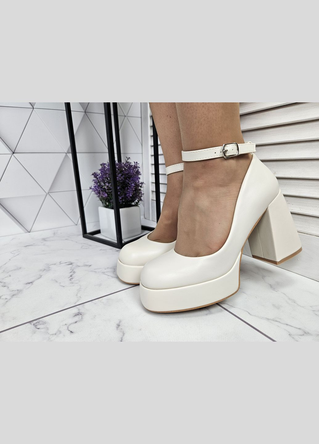 No Brand Туфли бежевые на широком каблуке с платформой с ремешком застежкой бежевый з, — (334278786)