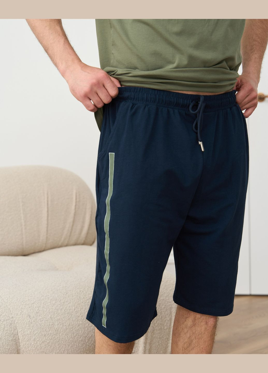 Мужской комплект с однотонными шортами Tom John (304369416)