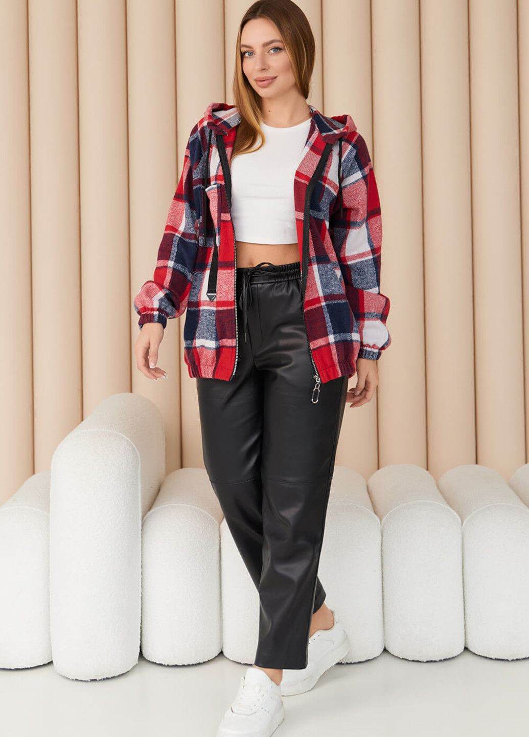 Бомбер з капюшоном жіночій "Ніла" MioRichi бейсбольний на блискавці (324434240)