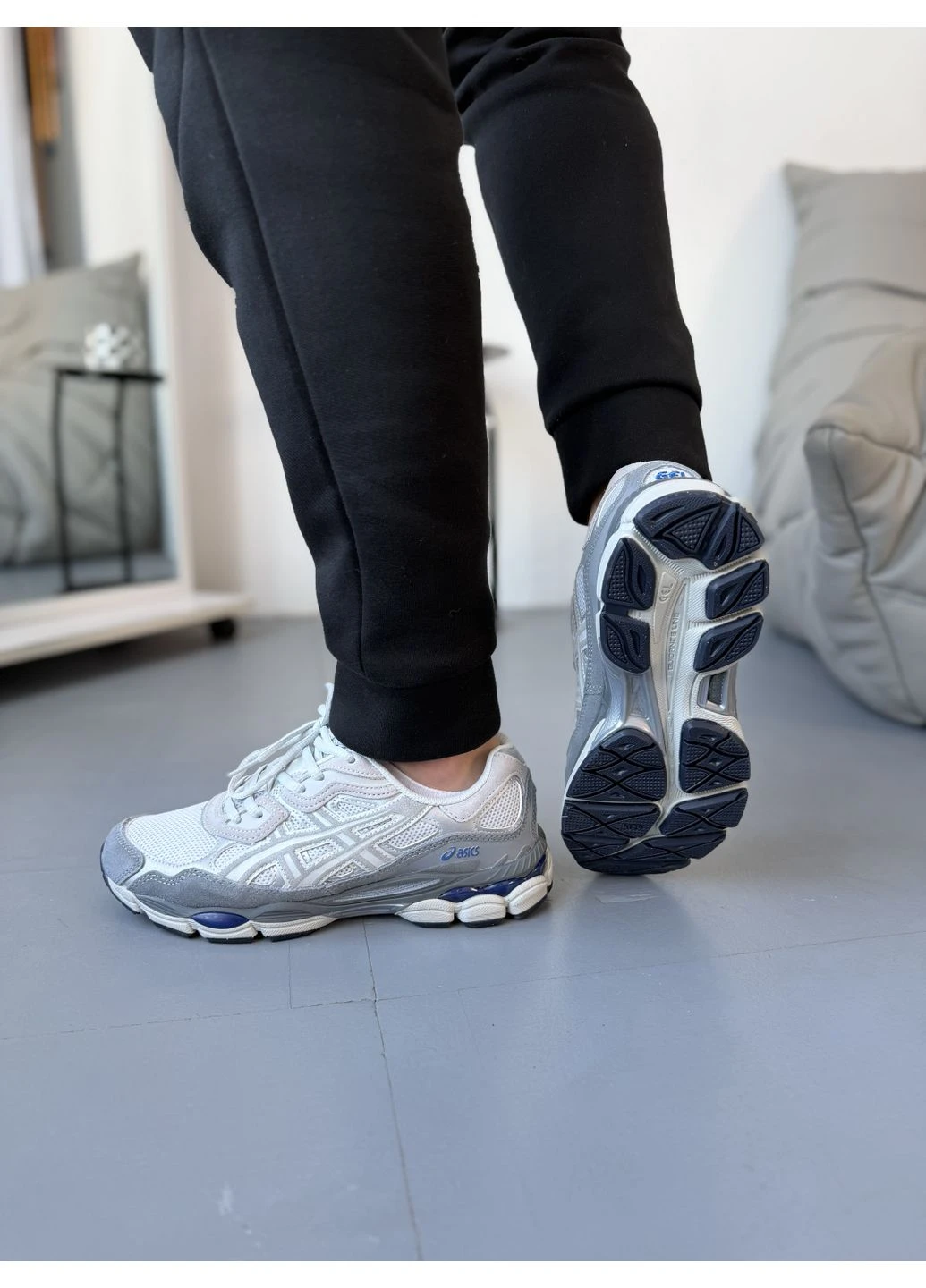 Сірі кросівки чоловічі asics gel-nyc glacier grey gravel асікс гель нюк сірі демісезон No Brand