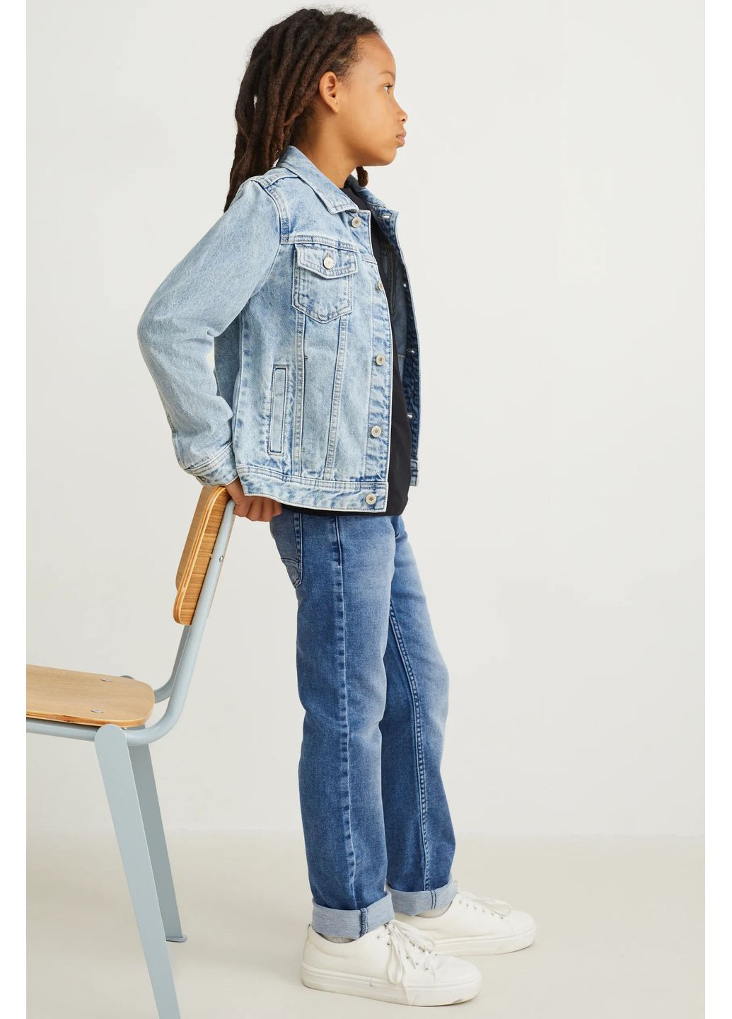 Синие демисезонные прямые джинсы C&A