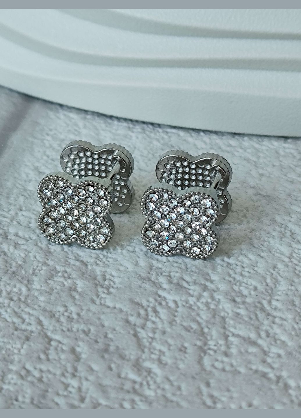 Сережки двосторонні Конюшина клевер Зелена емаль медсталь під срібло родій Stainless Steel (336517423)