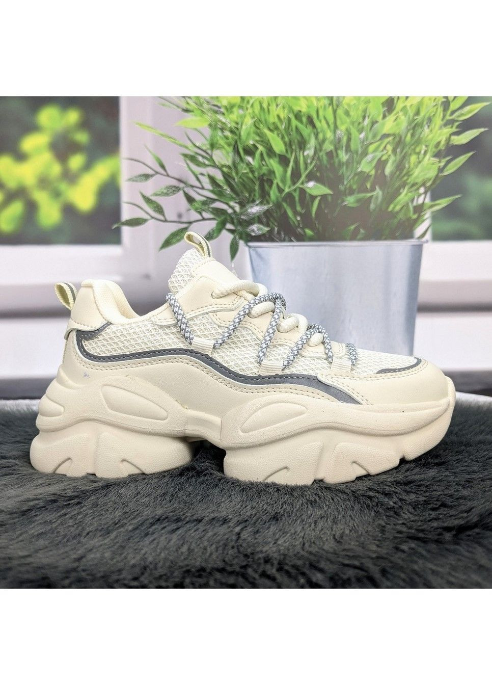 Бежеві осінні кросівки дитячі для дівчинки Clibee