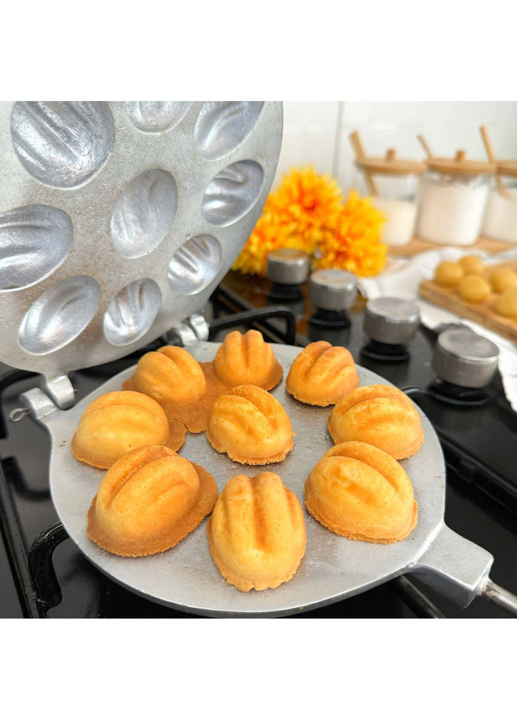 Форма для выпечки крупных орешков с начинкой на плите орешница на 9 половинок крупных орешков Ласунка (301876153)