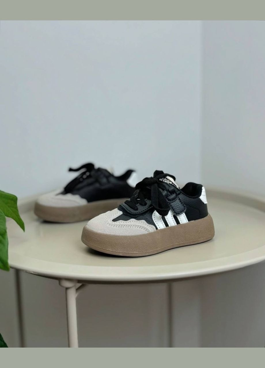 Чорні всесезонні дитячі кросівки чорні 1388 No Brand