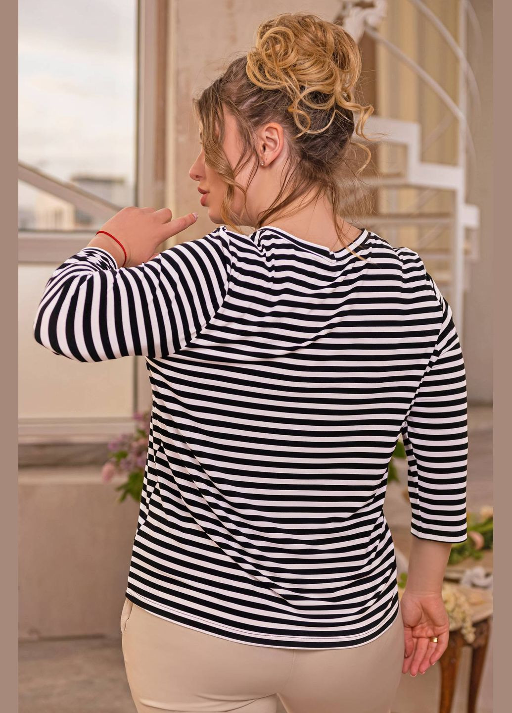 Жіночий лонгслів в чорно-білу смужку СТАР Tatiana - (347580481)