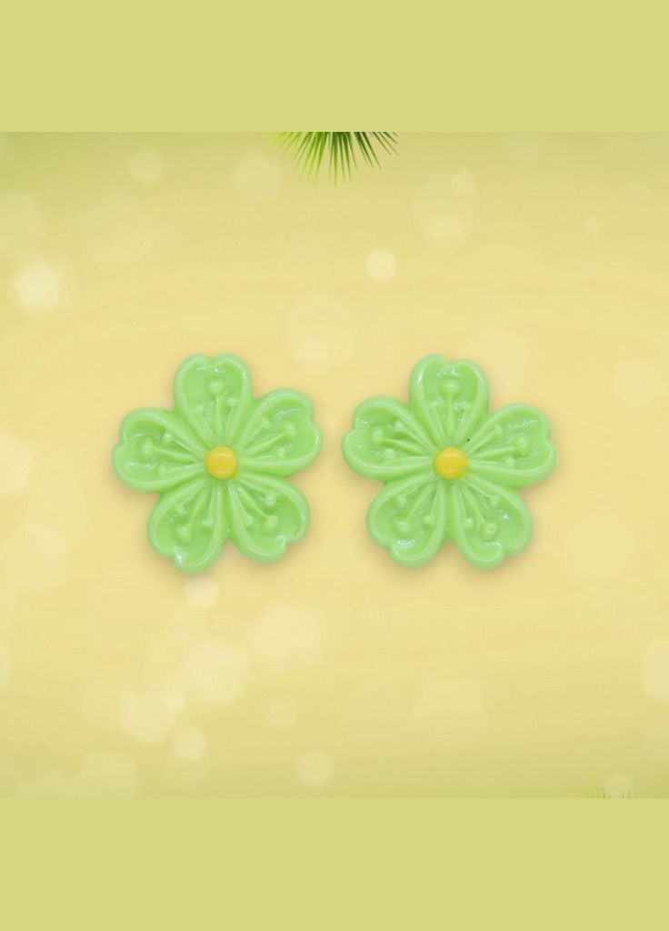 Дитячі сережки-кліпси Квітка Гербера біла з рожевою тичинкою - Без проколювання вуха, 2 см Liresmina Jewelry (315478871)