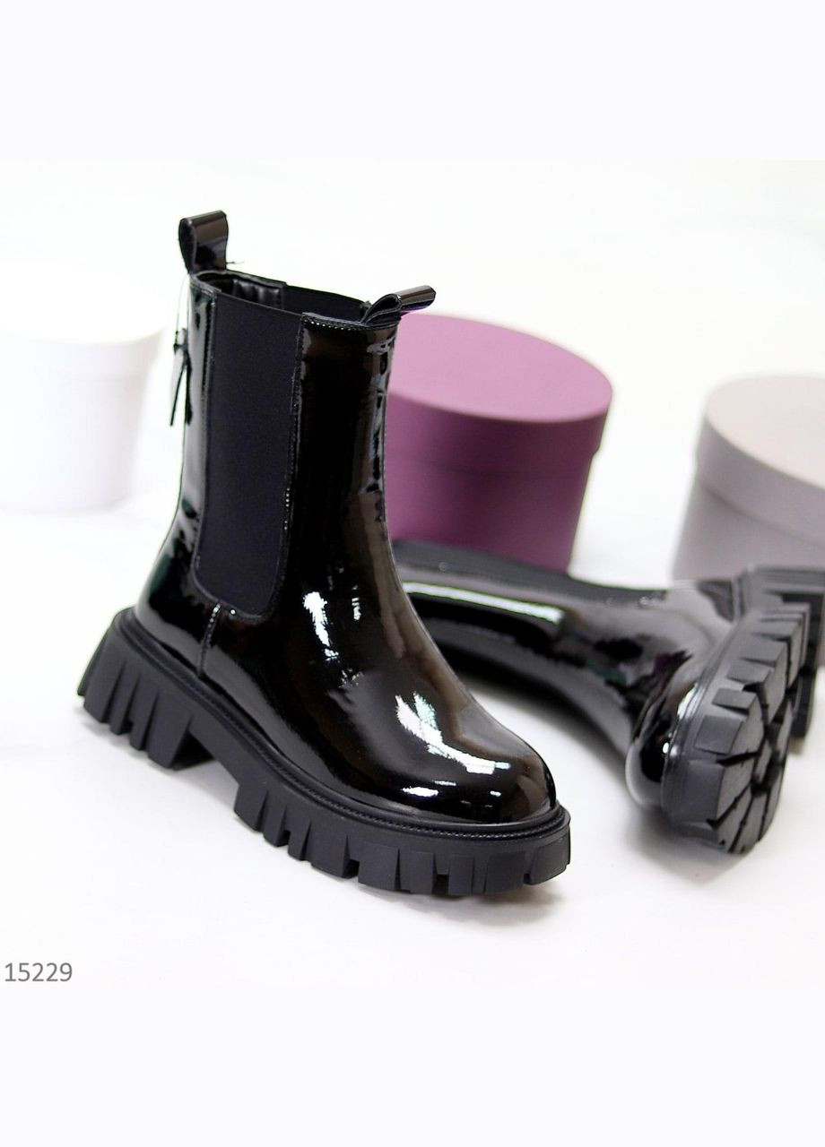 Черные демисезонная кожаные женские лаковые черные ботинки челси демисезонные. стильные натуральные No Brand