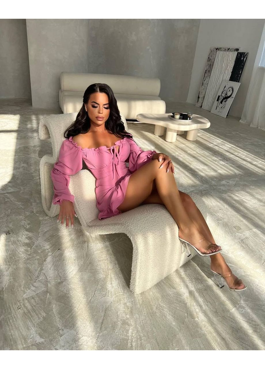 Рожева сукня жатка на блискавці,з воланчиками на рукавах та спідниці Україна