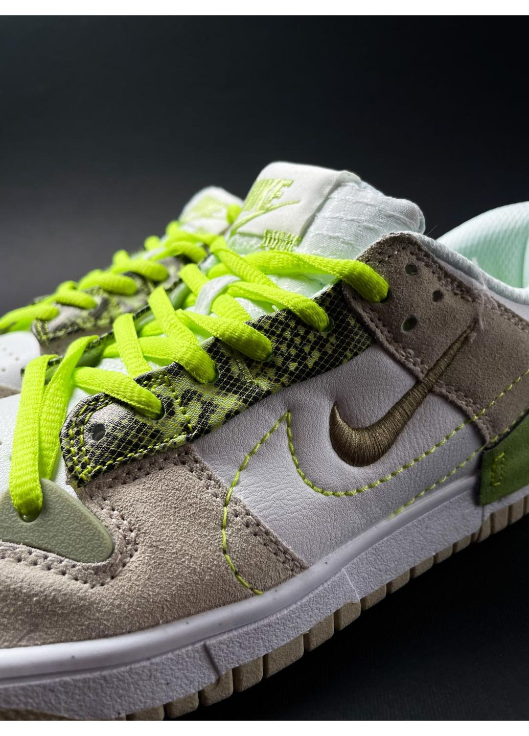 Сірі Осінні кросівки чоловічі nike dunk disrupt 2 grey white green найк сб данк No Brand