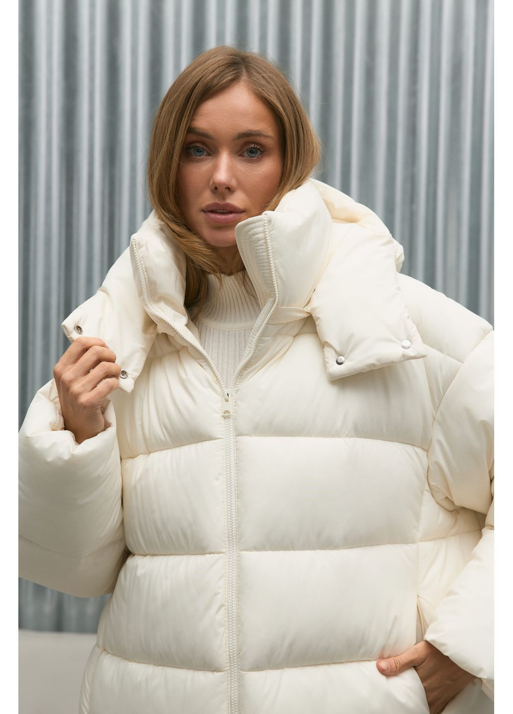 Молочный зимний Пуховик Twice