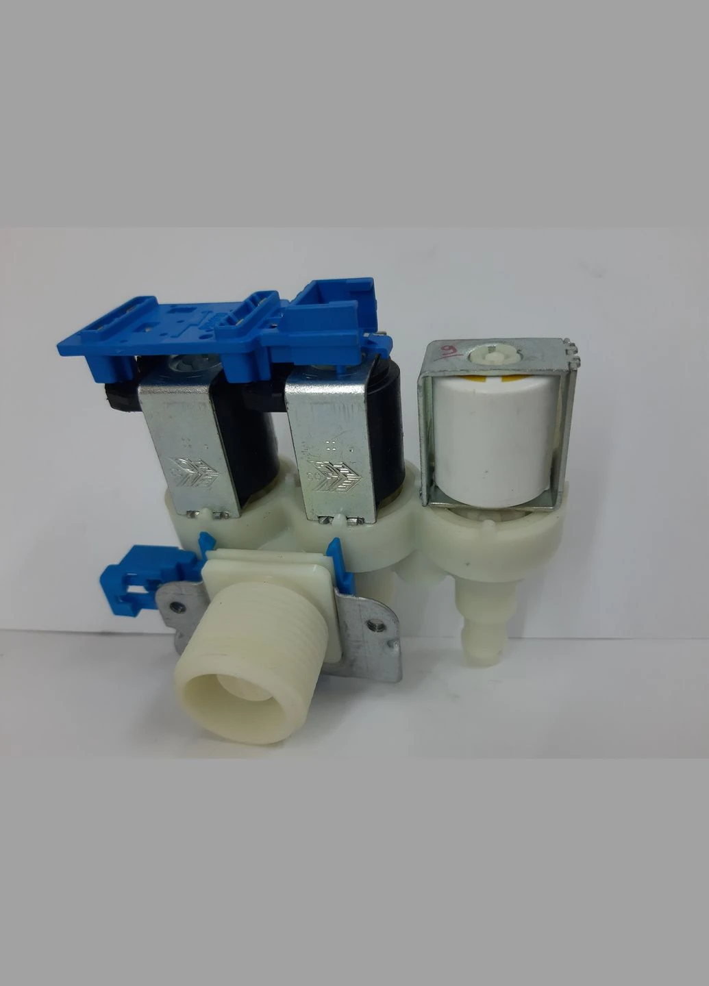 Впускной клапан стиральной машины WTV6636XAW BEKO (329889892)