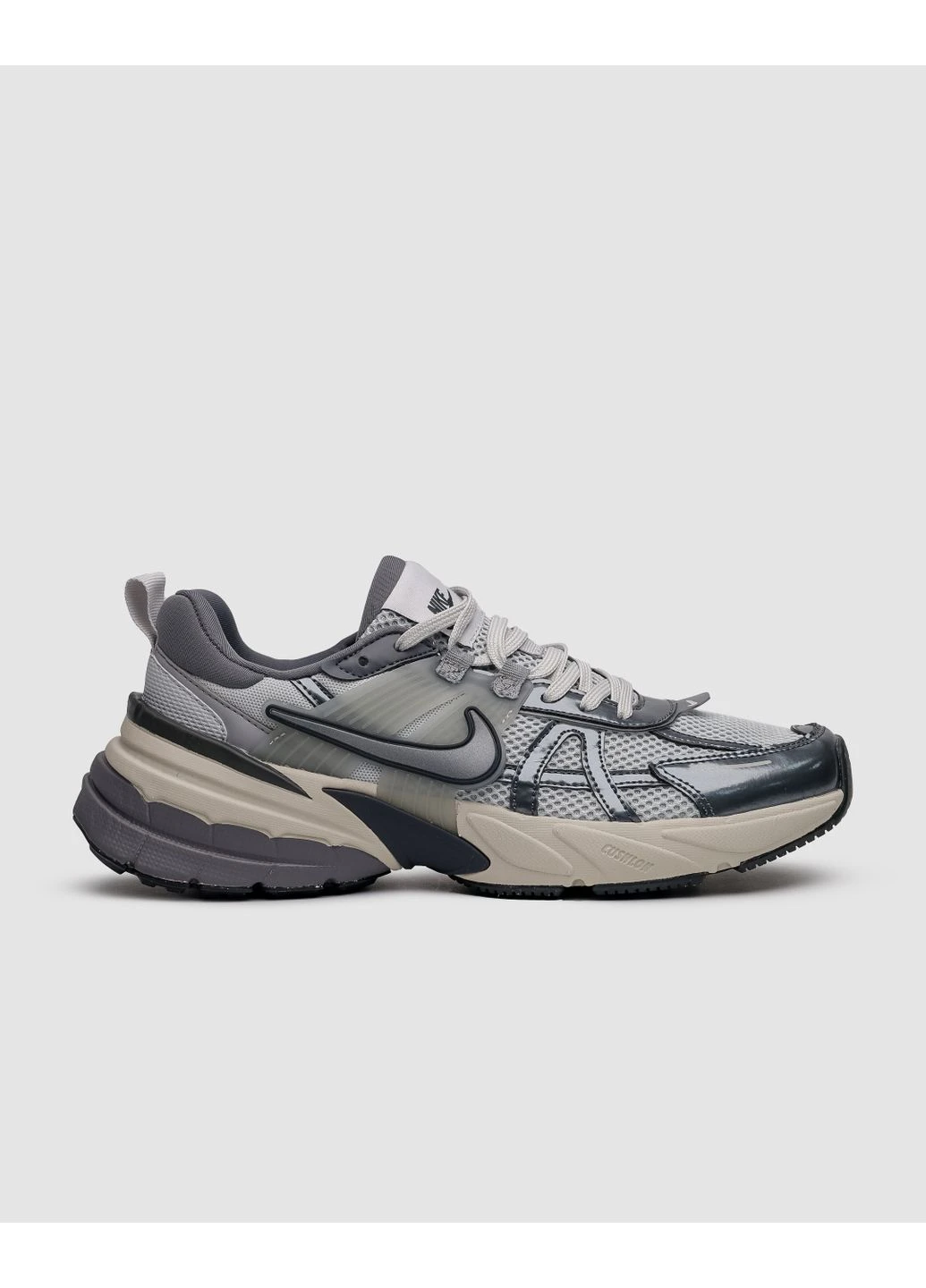 Сірі кросівки чоловічі nike v2k run pure platinum wolf grey найк в2к рантек сірі демісезон No Brand