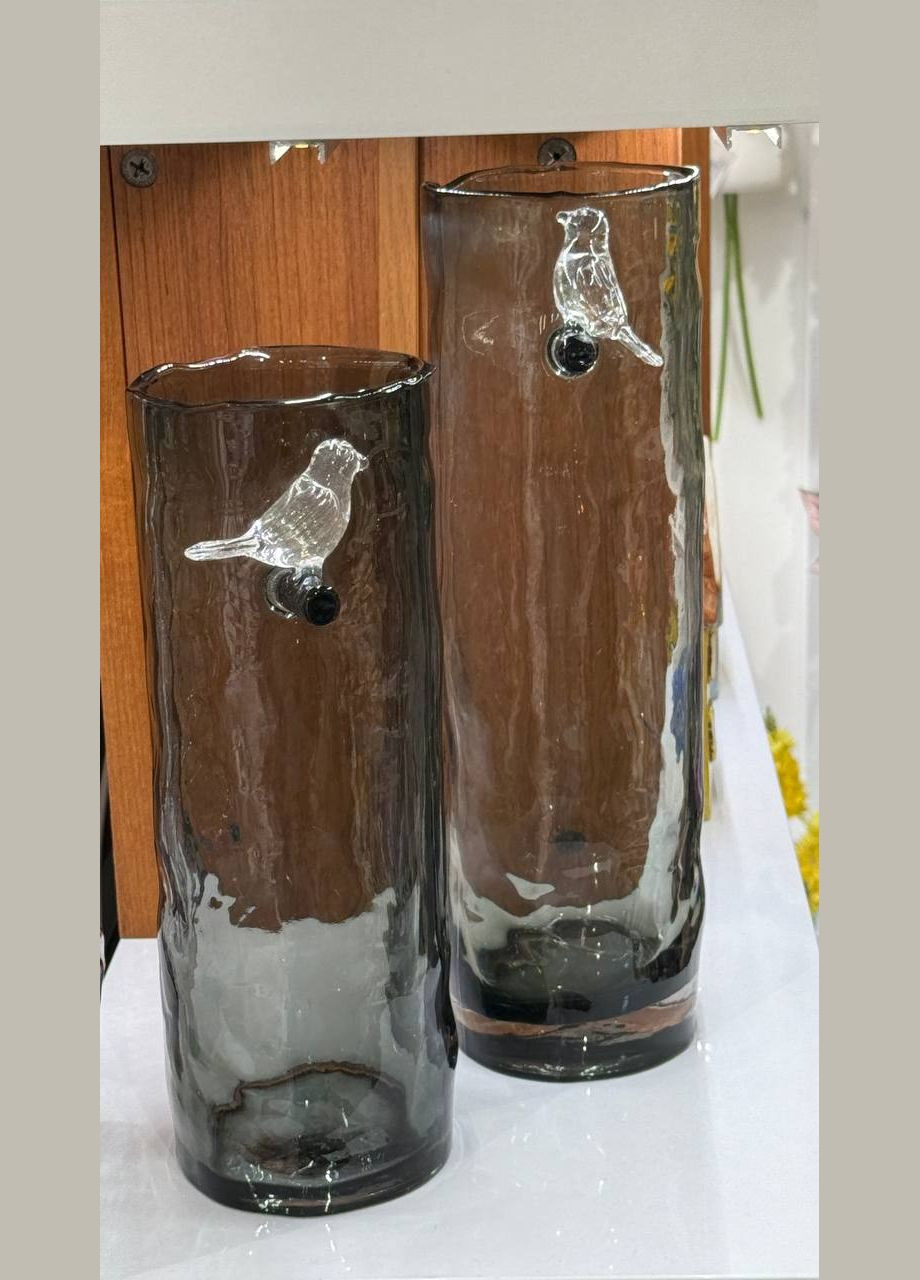 Ваза скляна з фігуркою Пташка, D9.5*27см, прозорий сірий BonaDi (344449015)