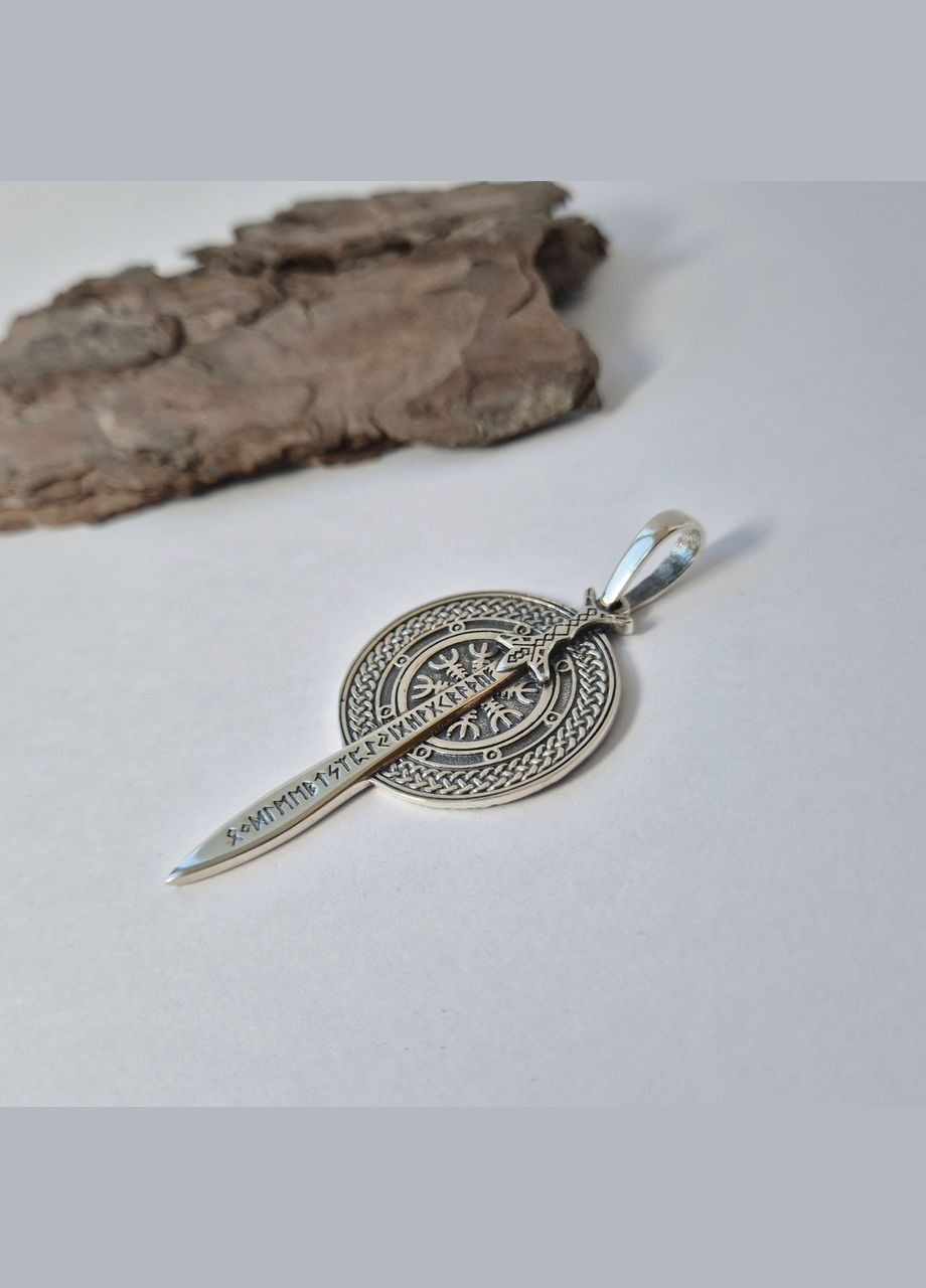 Серебряная Подвеска Оберег Щит Берсерка черненное серебро 925 пробы (арт.93394) 11.40г No Brand (323223203)