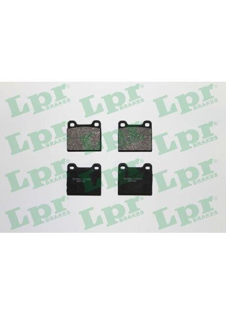 Комплект тормозных колодок LPR (370368983)