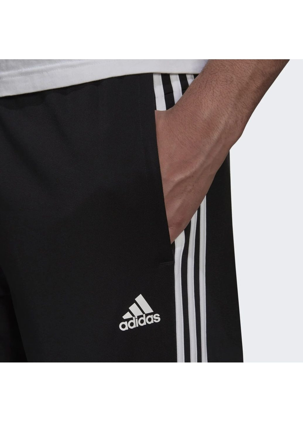 Черные демисезонные брюки adidas