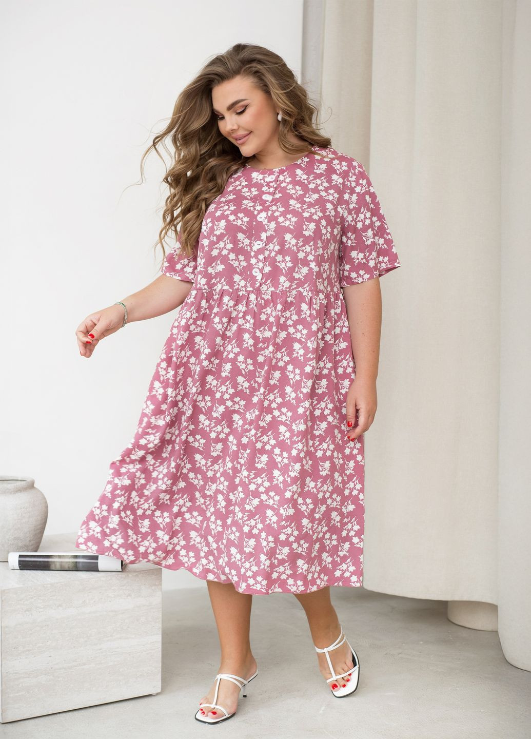Рожево-лілова повсякденний, кежуал сукня міді а-силуету літня на гудзиках дзвін, кльош, а-силует, сукня-сорочка No Brand з квітковим принтом