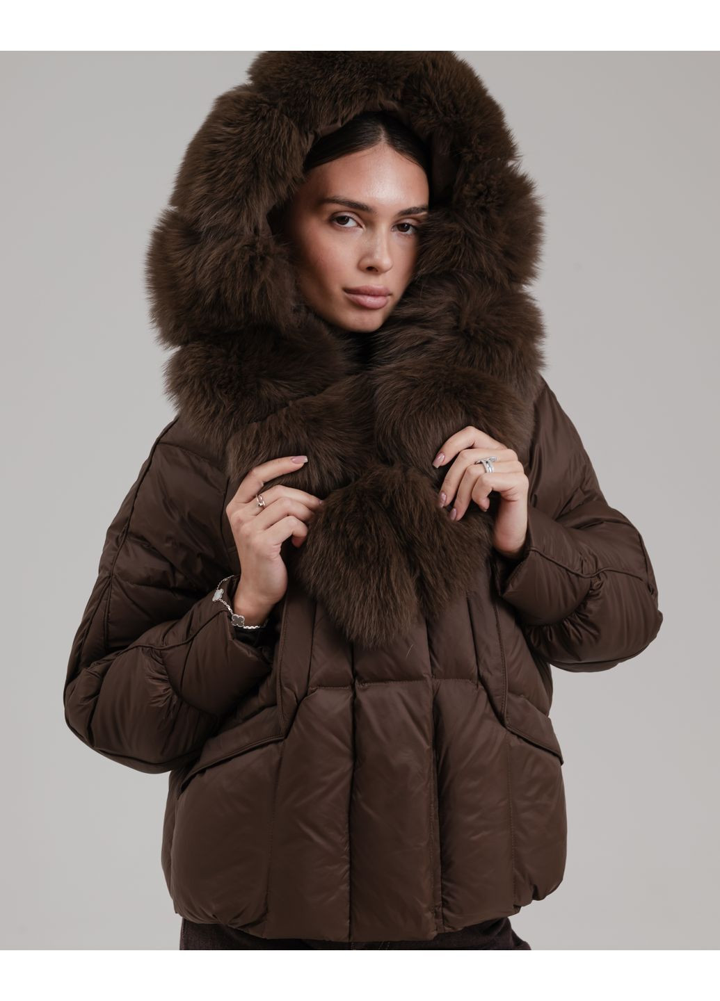 Темно-коричневая зимняя куртка женская с мехом шоколадная ZLLY