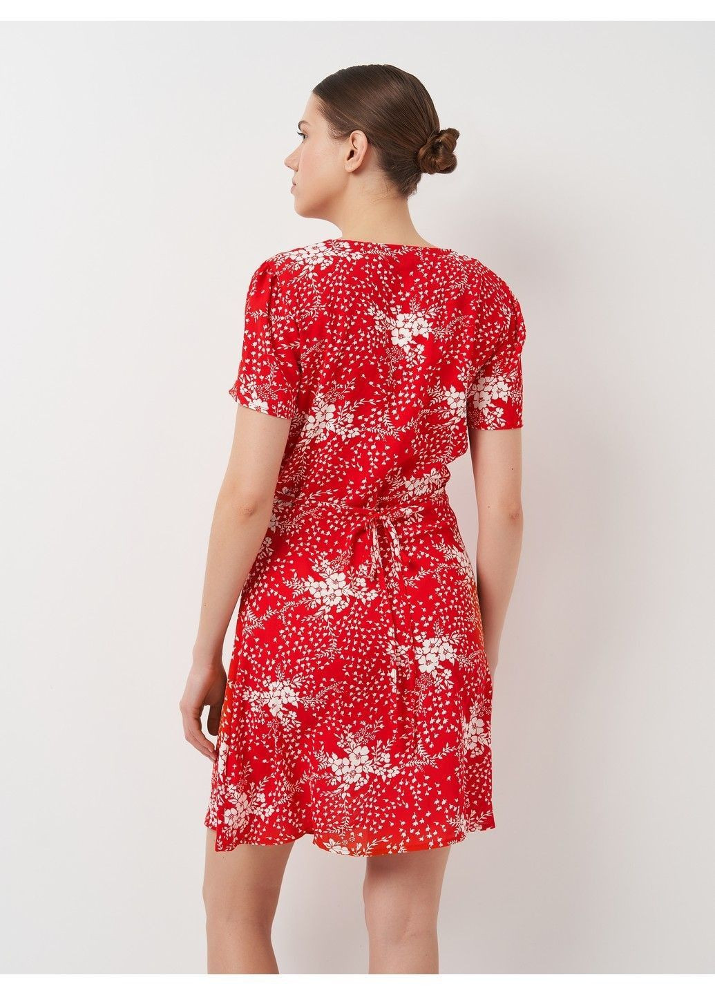Красное кэжуал платье Missguided с цветочным принтом