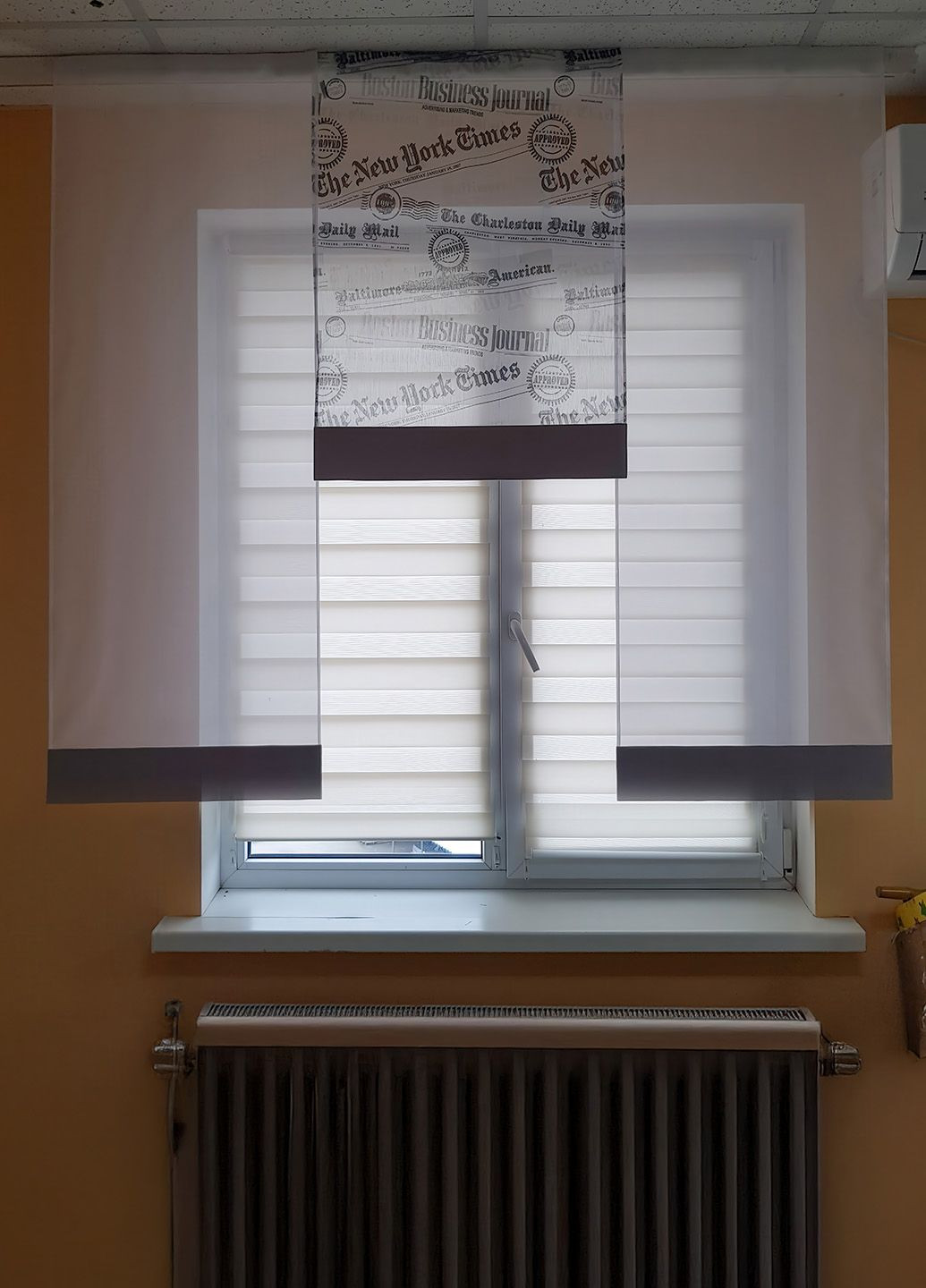 Комплект японских занавесок New York Times 3шт ширина 1,55м белые с серым (6_9п) Firanka Typographic (321000433)