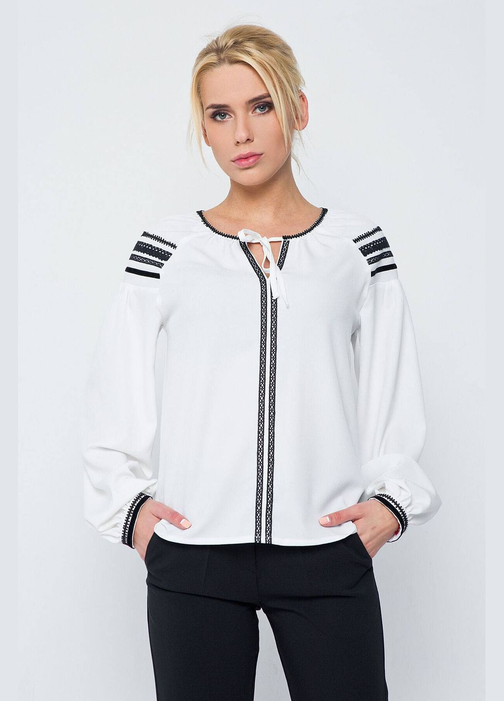 Белая блуза Nenka