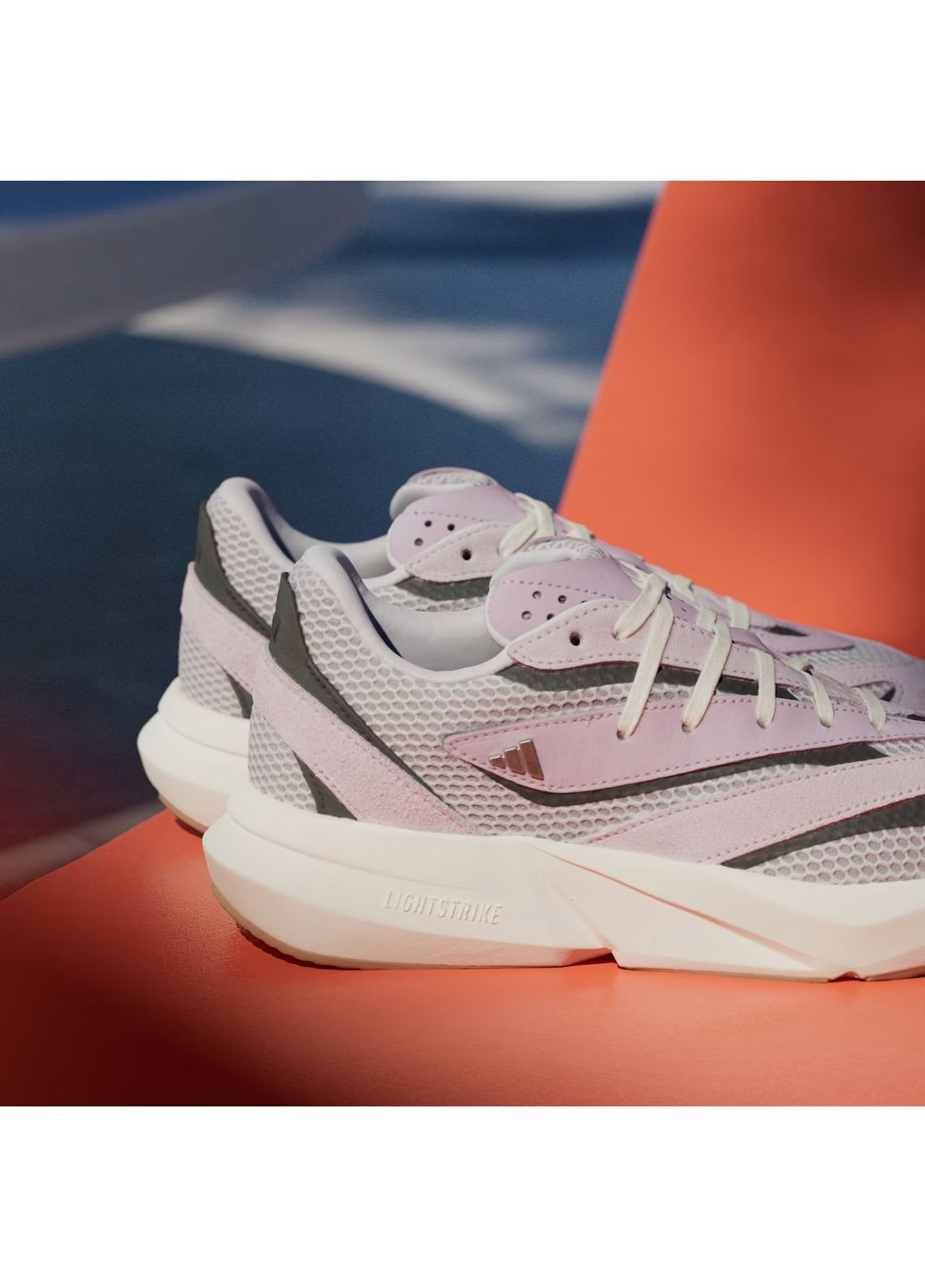 Кросівки adidas Lightblaze рожеві (351585851)