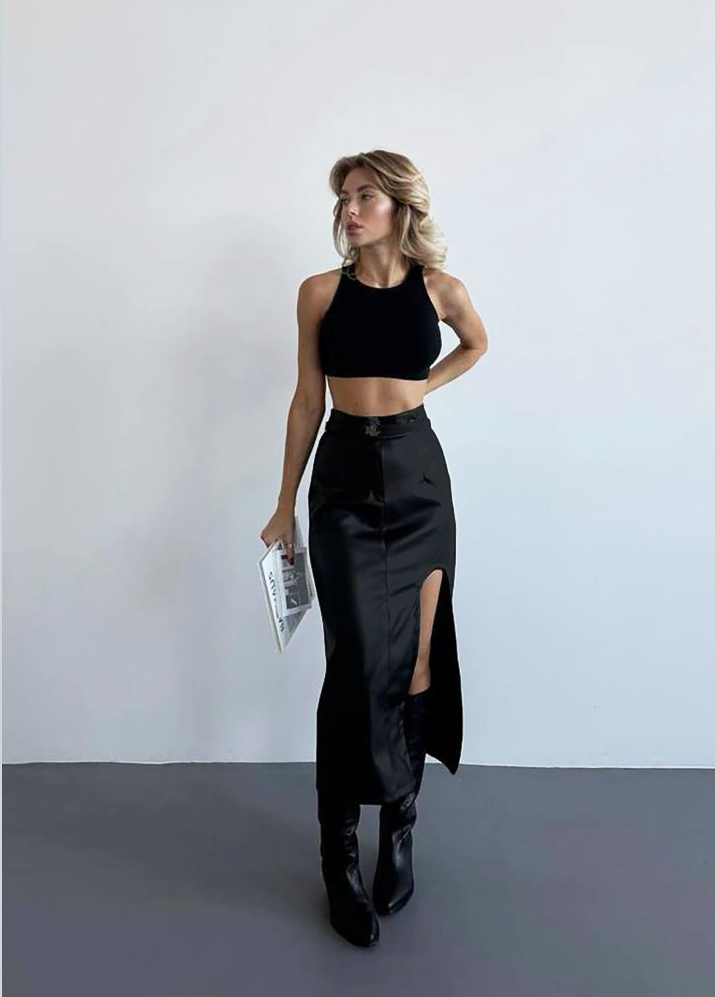 Приталена спідниця з високим розрізом INNOE Спідниця (332607960)