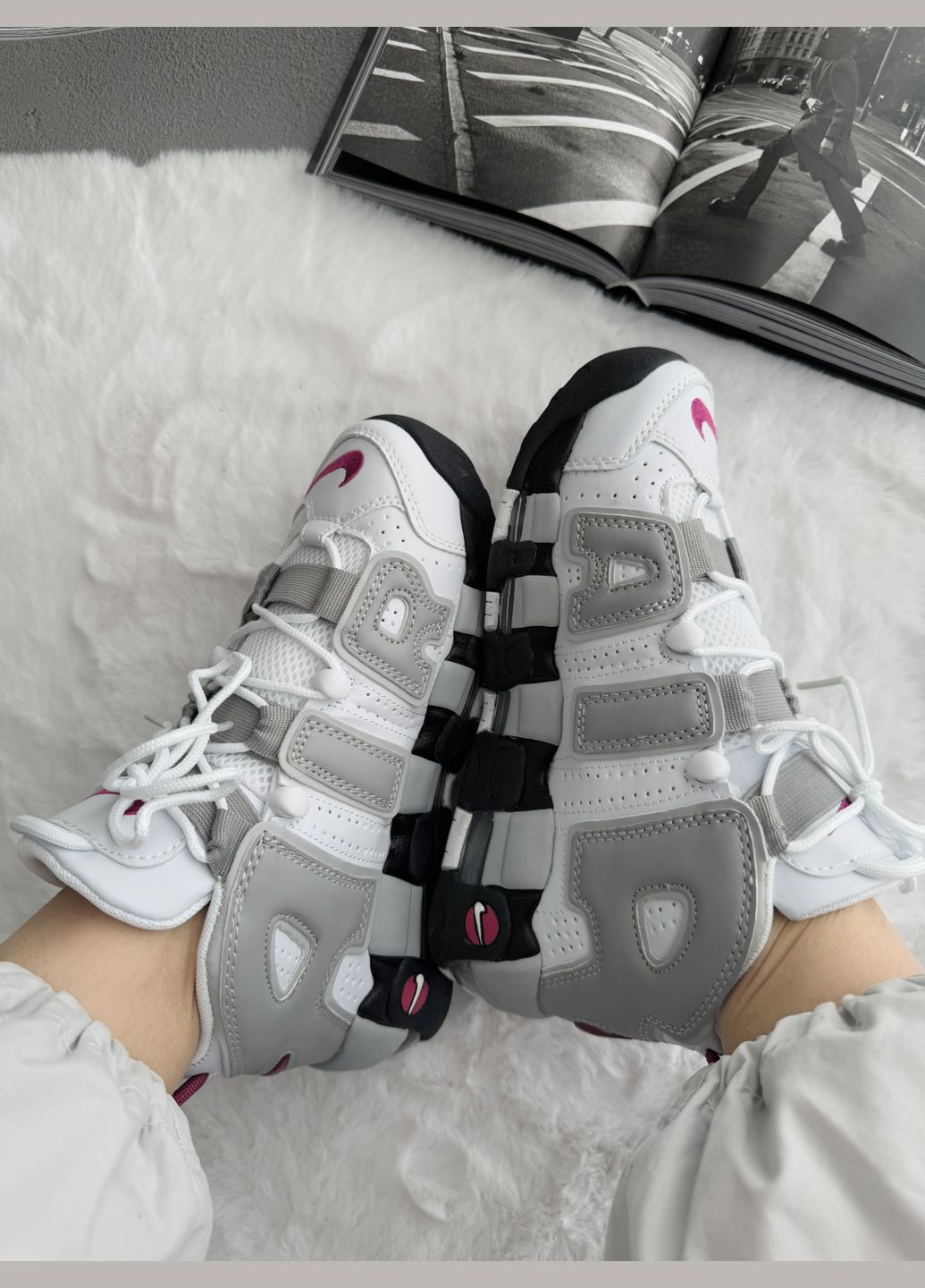 Кроссовки женские и мужские Nike Air More Uptempo 96 White Grey Black | Найк Аир Море Аптемпо 96 белые No Brand белые демисезоны (339604495)