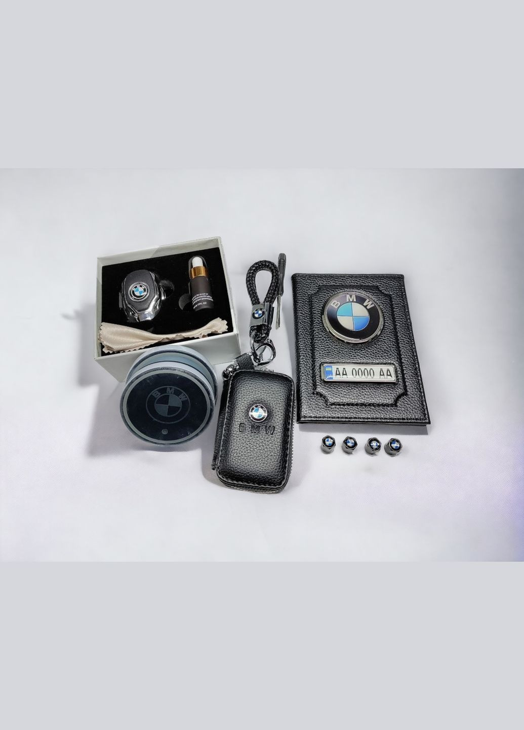 Комплект з логотипом, обкладинка, брелок, ковпачки, ключниця, ароматизатор, RGB підсклянники BMW (330255053)
