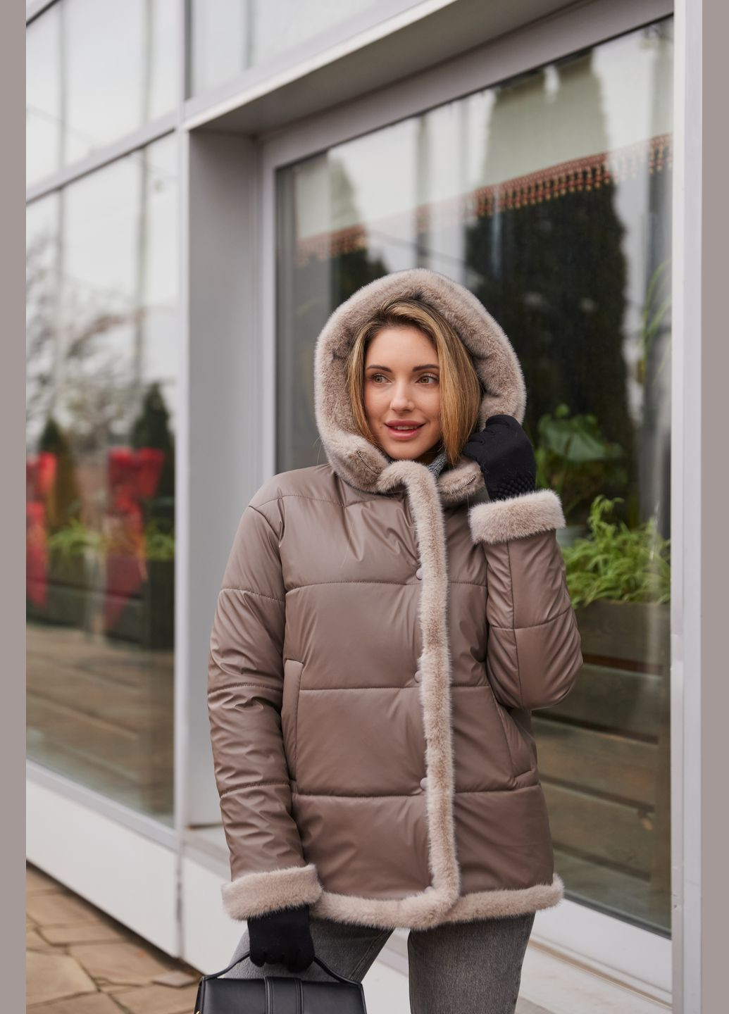 Кофейная зимняя куртка MN