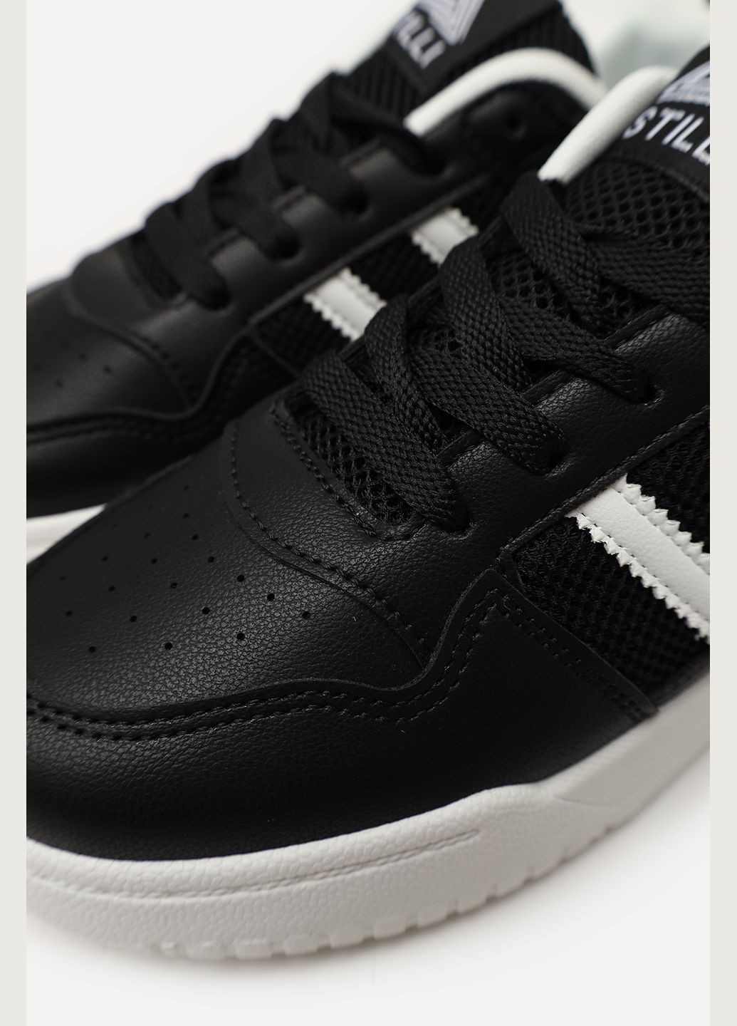 Чорні кеди на пласкій підошві жіночі колір чорний цб-00273218 Stilli