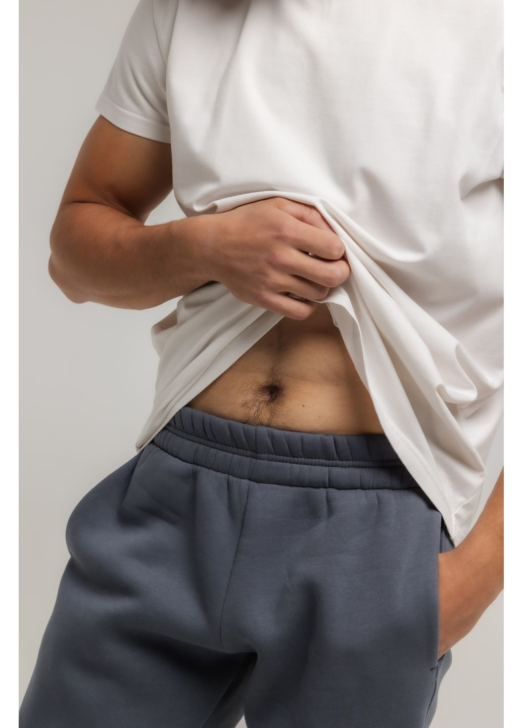 Серые спортивные, повседневный, кэжуал зимние зауженные брюки No Brand