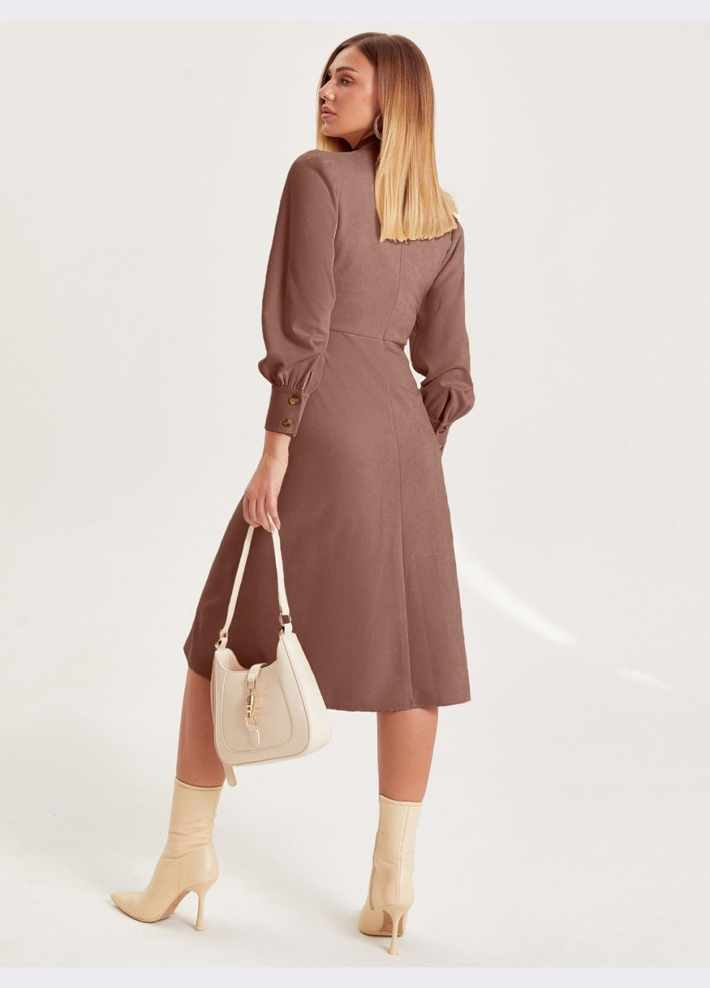 Коричневое кэжуал замшевое платье с декоративными пуговицами на полочке синее Dressa однотонное