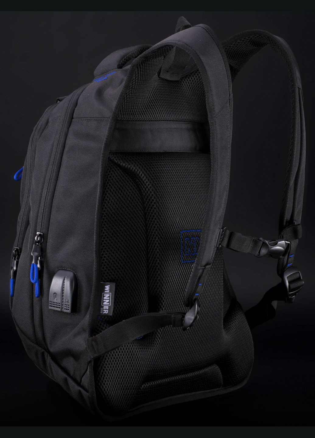 Підлітковий рюкзак з ортопедичною спинкою чорний з usb портом для хлопців (90-106 B) Winner (295544651)