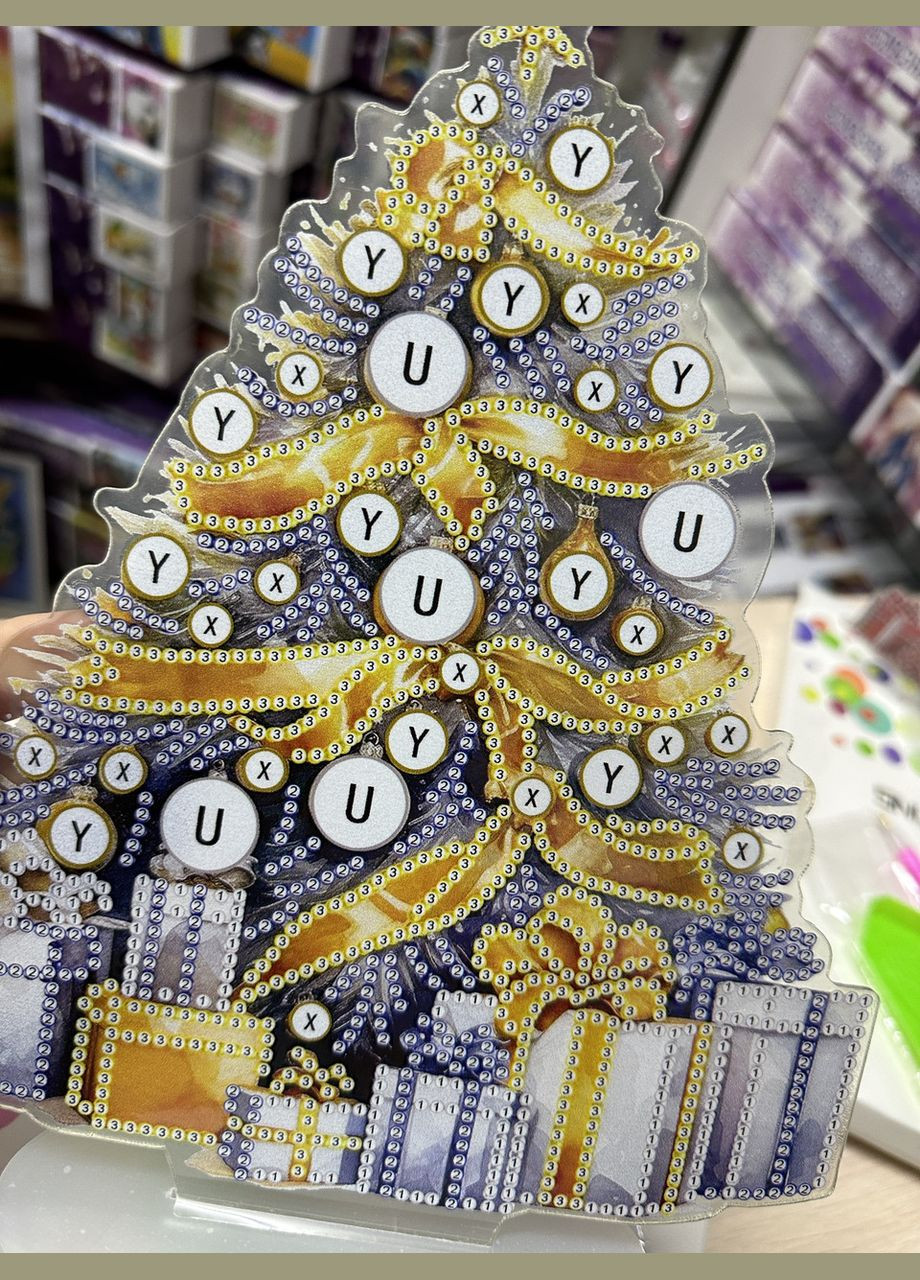 Алмазна мозаїка ColorArt Ялинка патріотична з підставкою 25см Color (315341022)