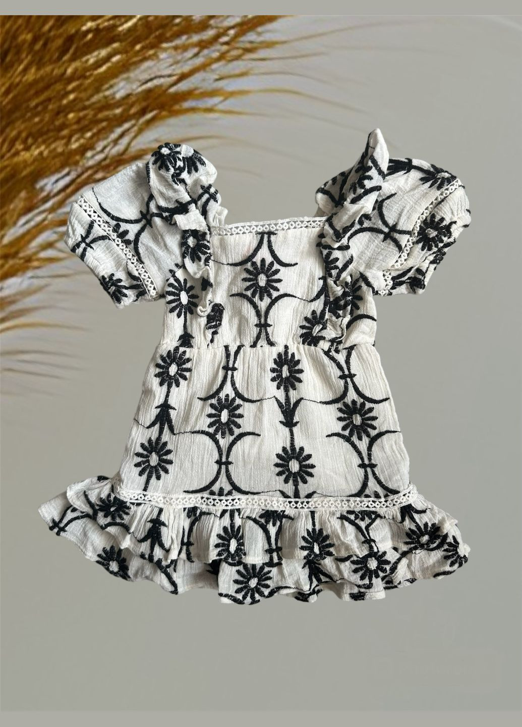 Молочное платье River Island (298876394)