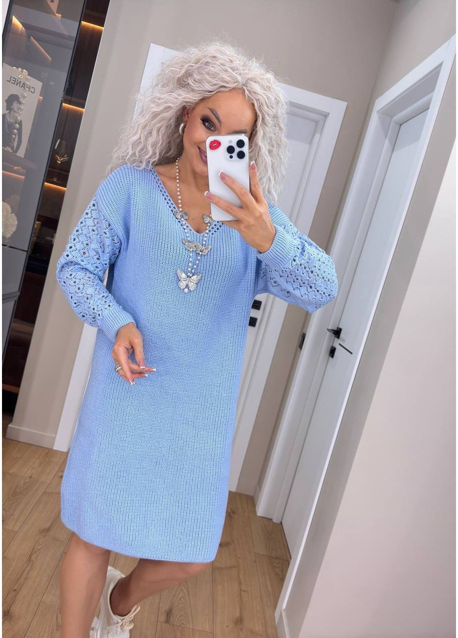 Голубое женское вязаное платье с ажурными рукавами 00400 No Brand