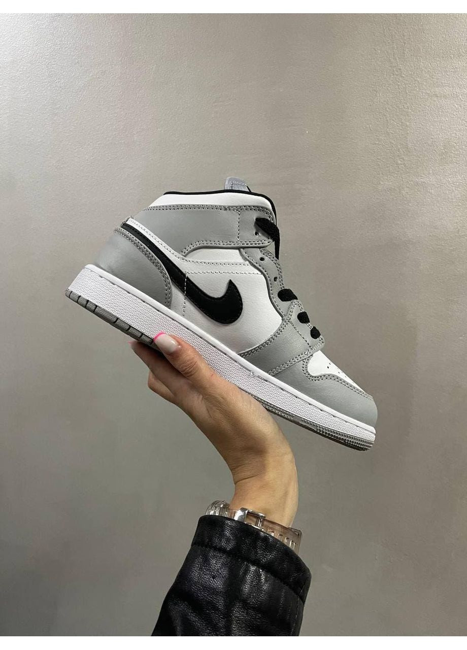КРОСІВКИ ЖІНОЧІ NIKE AIR JORDAN 1 RETRO MID SMOKE GREY НАЙК АІР ДЖОРДАН No Brand сірі демісезони (369389789)