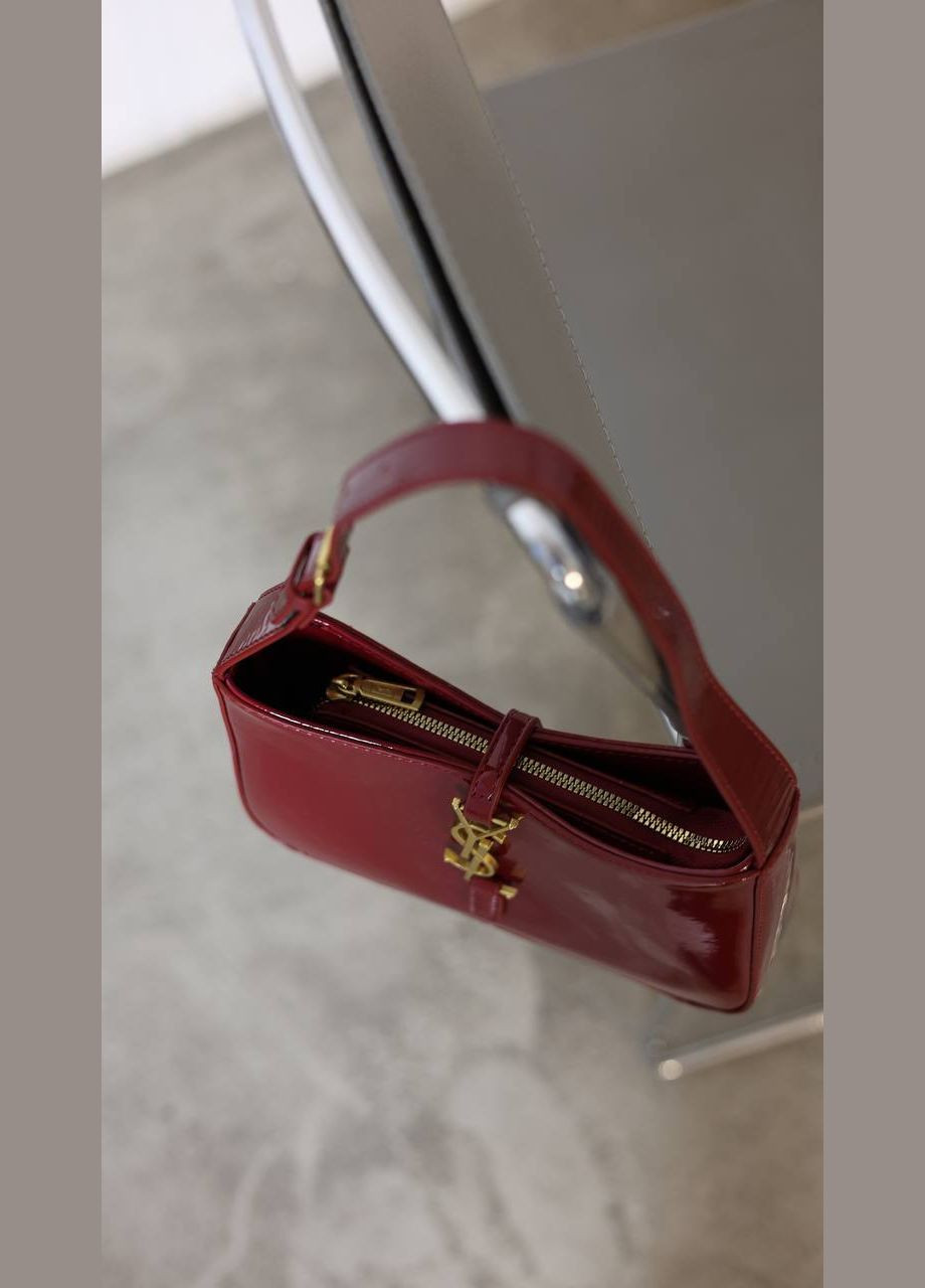 Сумка из лого Yves Saint Laurent Vakko (322029857)