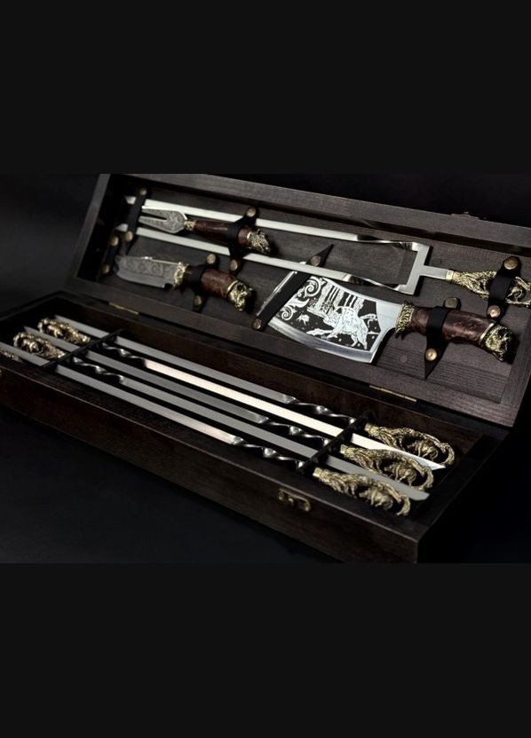 Набір шампурів Кабан із сікачем, ножем,вивкою та подвійним шампуром у дерев'яному кейсі 47330169 NB Art (346152107)